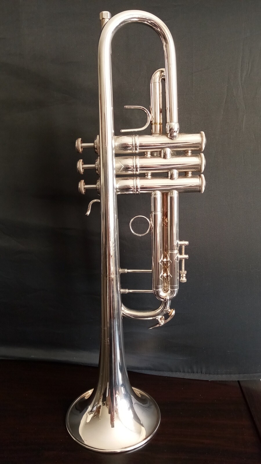 BACH STRADIVARIUS TRUMPETMODEL 37 w/ New Bach Strad Case! eBay