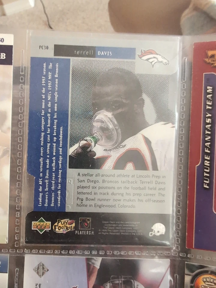 Terrell Davis 1998 DIAMANTE NEGRO CORTE PREMIUM TROQUELADO #PC30 ¡DENVER BRONCOS! Foto 2 de 2