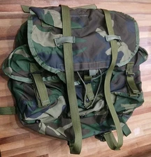 Unicor 1h2p2 Us Army Radio Pack No Hard Case. Multi Purposes Camping Hunting 