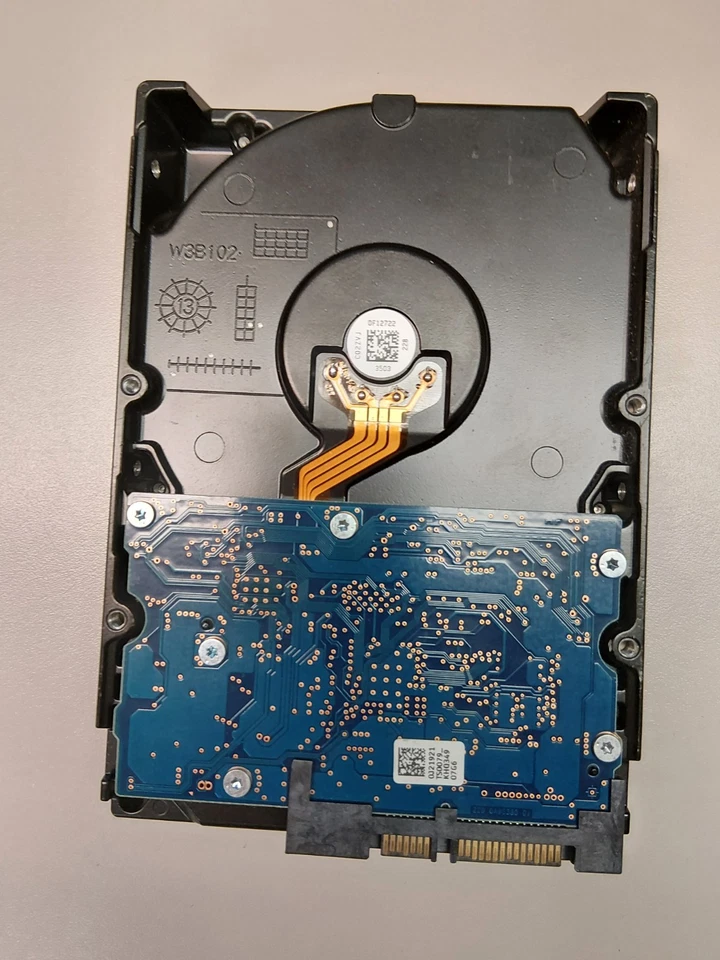 3TB HDD TOSHIBA DT01ACA300 3TB 7200 RPM 64MB Cache SATA 6.0Gb/s 3.5 - Image 2 of 3