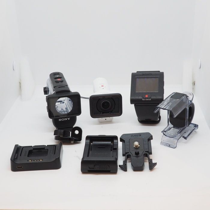 Sony FDR-X3000R 4K Action Cam Live View Remote Kit – White Travel