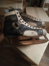 Leather Ice Skates Guards Olympic Clipper Quality Blades Hockey Skating Shoes