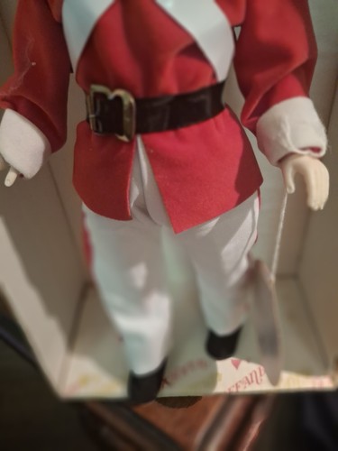 Effanbee "Parade Of the Wooden Soldiers" Female British SOLDIER DOLL, NIB, Tags - Picture 7 of 14