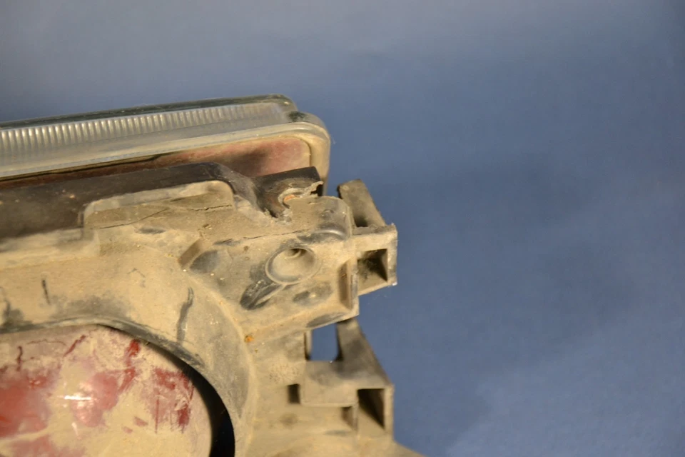 FAROL LATERAL DIREITO DO PASSAGEIRO OPEL KADETT ORIGINAL BOSCH     - Imagem 4 de 4