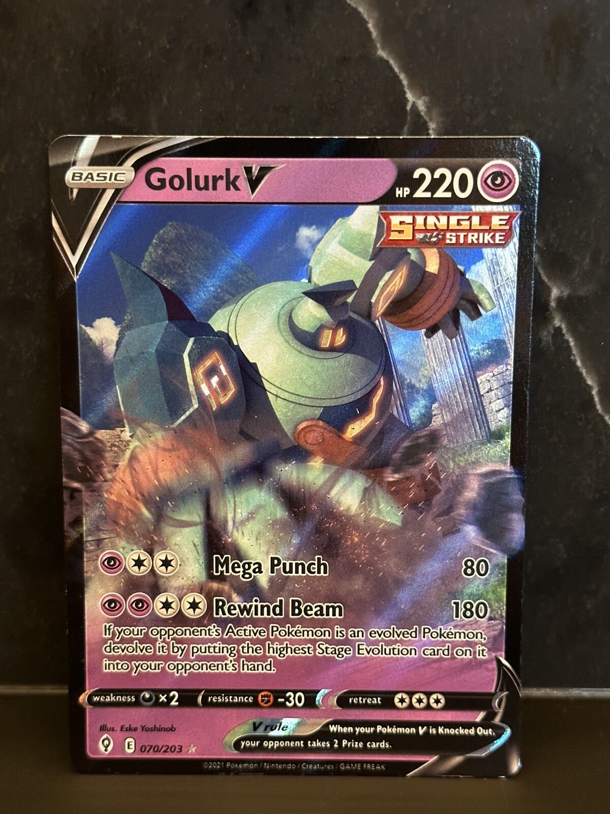 Pokémon TCG Golurk V Evolving Skies 070/203 Holo Ultra Rare Near Mint