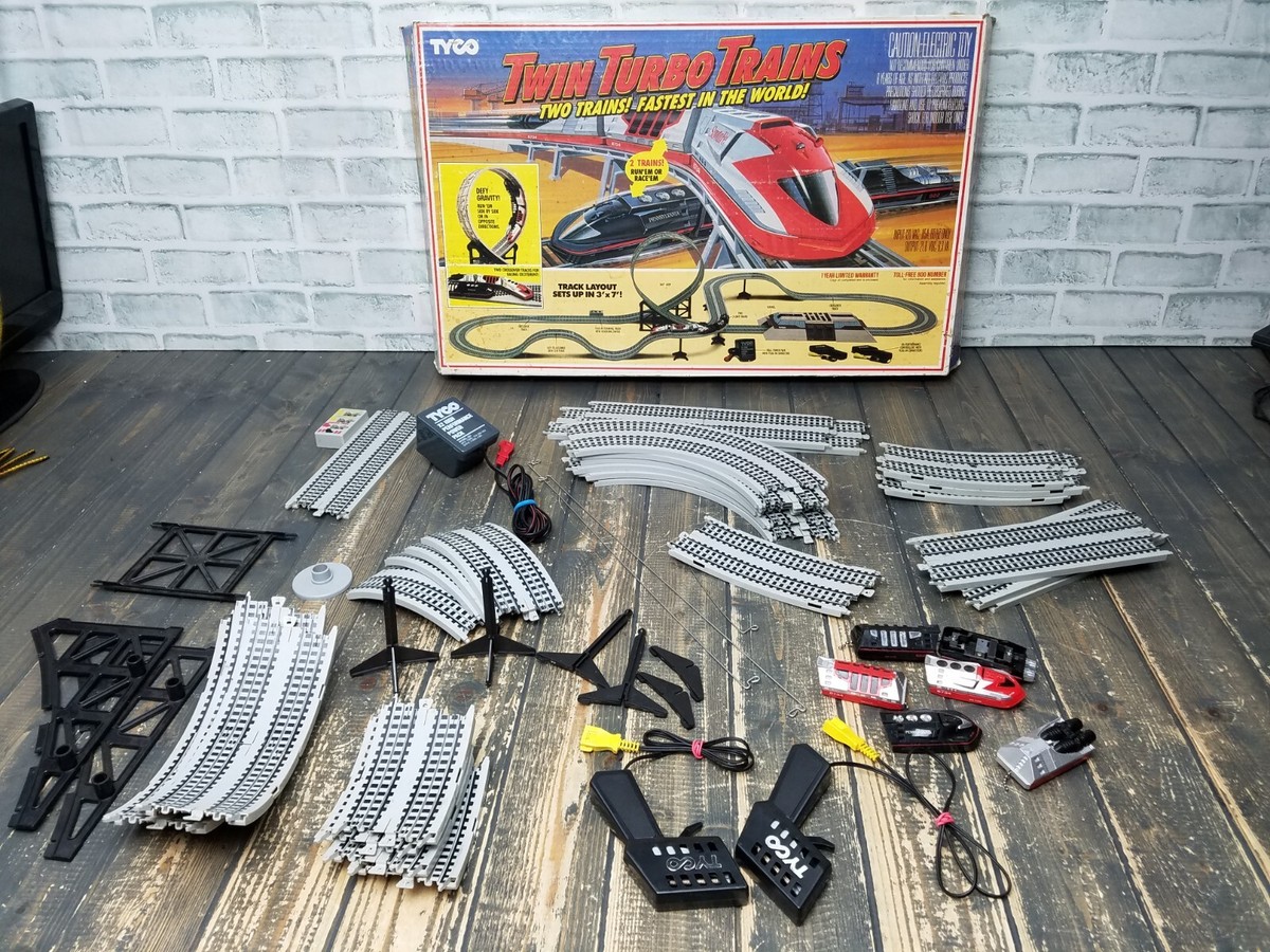VINTAGE 1989 TYCO Twin Turbo Train Slot Car Set with Original Box