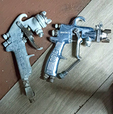 Binks Model 2100 Conventional Paint Spray Gun.