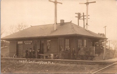 RPPC Real Photo Postcard Wabash / CB&Q Union railroad depot Darlington Missouri