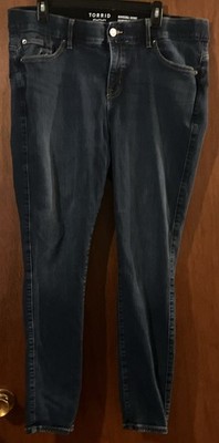 Torrid Women's Skinny Jeans Blue Dark Wash Stretch Denim 5-Pocket Design
