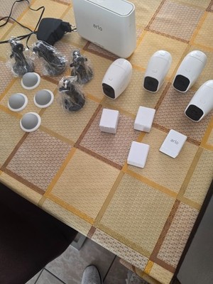 Arlo Pro 2(4x Kameras) + SmartHub Base