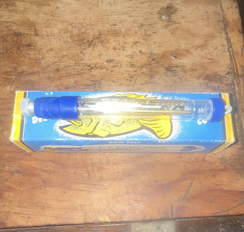 HOW DEEP HOW COLD Fishing Depth & Temperature Gauge Thermometer in Box