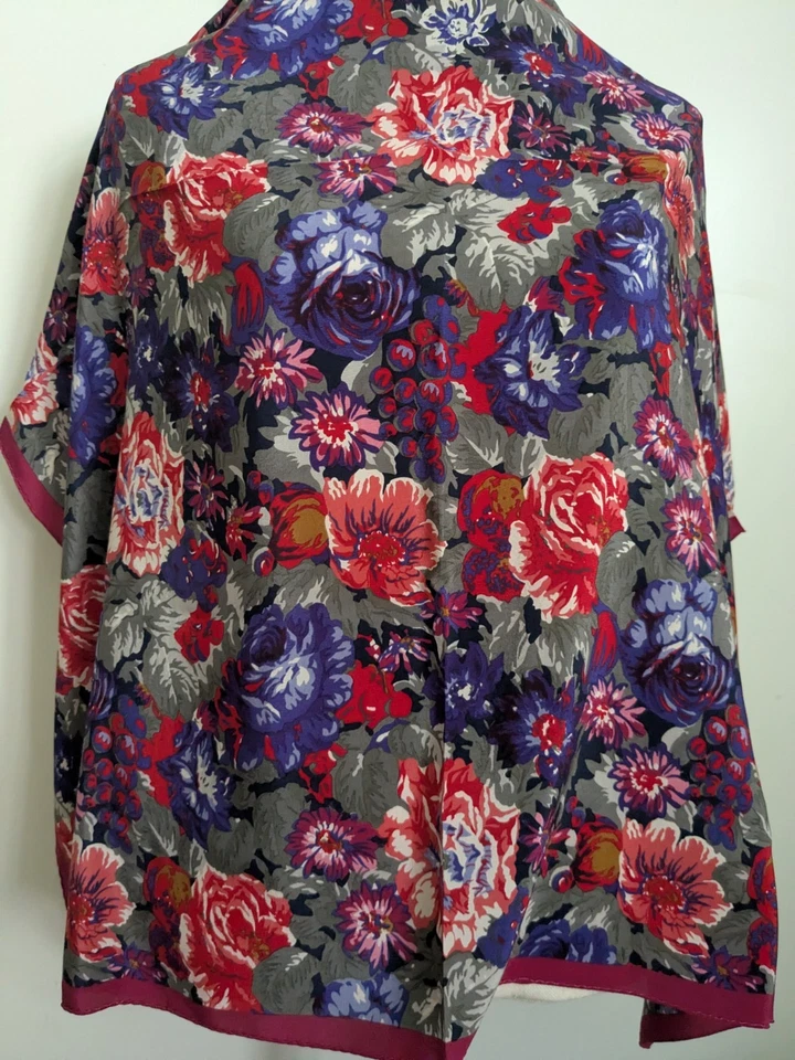 Bufanda vintage de gasa de seda floral multicolor Albert Nipon 33x34" Foto 2 de 4
