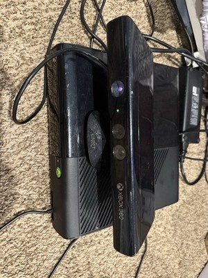 Huge Xbox 360 Bundle   Console, Kinect Sensor & 30+ Games Tested Working