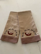 NWT Home Collections By Raghu Christmas TOWELS (2) 19x29