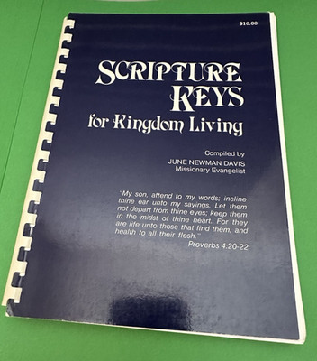 Scripture Keys for Kingdom Living  Paperback / Comb-Binding  Very Good condition