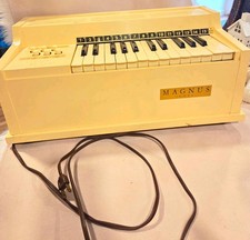 Magnus Jewel Chord Organ 15-Key Electric w/ Built-In Speaker, Beige Vintage