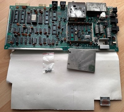 Commodore C64 Mainboard 250407 / ARTWORK NO.251137 REV.B, Ohne SID/VIC   #17 26