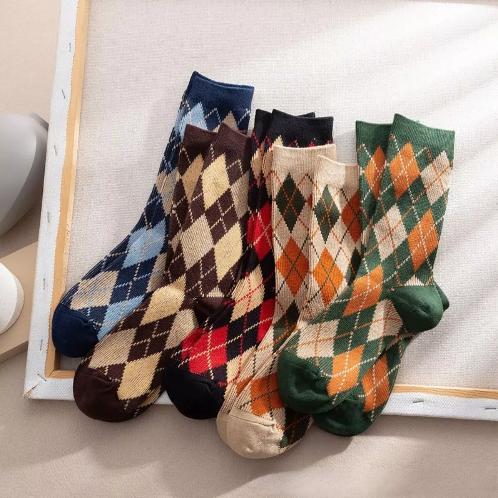 Women Socks Winter Thick Knit Warm Crew Socks Vintage Argyle Plaid