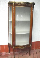 Vitrine Präsentation Glasschrank geschweift  Mahagoni Bronzen Napoleon III.1860 