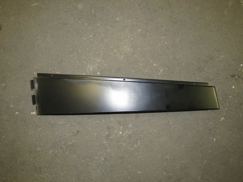 Original VW Passat 3C Variant Highline Blende Türfensterrahmen vorn für Tür HL A