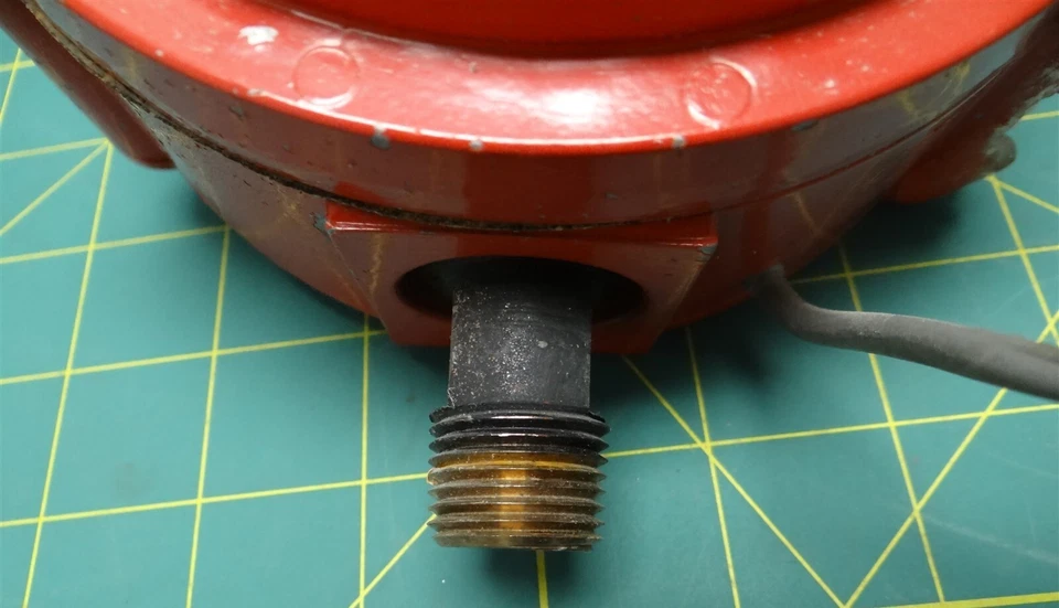 Модель Murphy Swichgage OPLFCY-S-2000 PN: 05705096 125 В переменного тока 0-2000 фунтов на квадратный дюйм 0-13 МПа - Изображение 3 из 4