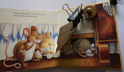 Wee Mouse Christmas by Alyssa Satin Capucilli and Illustrated by Linda Birkin - Picture 10 of 14