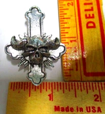 Danzig pin vintage collectible old rock band music concert pinback memorabilia