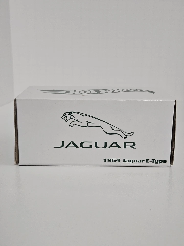 Jaguar E-Type 1964 exclusivo Hot Wheels RLC #15005 de 30000 2023 Foto 4 de 4