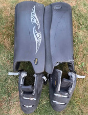 Senior Feild Hockey Goalie Leg Pad Pair 33in Black/White/Green