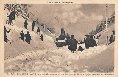 Old postcard 26 station du col de la croix high in winter snow hunting at the head of a train