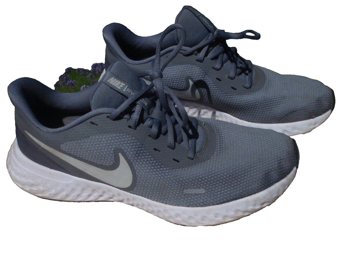 NIKE REVOLUTION Men 12 EU 46 WOLF GREY WHITE BQ3204-005 | eBay