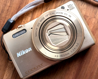 LCD has dark spot Nikon COOLPIX S7000 16.0MP 20x Compact Digital