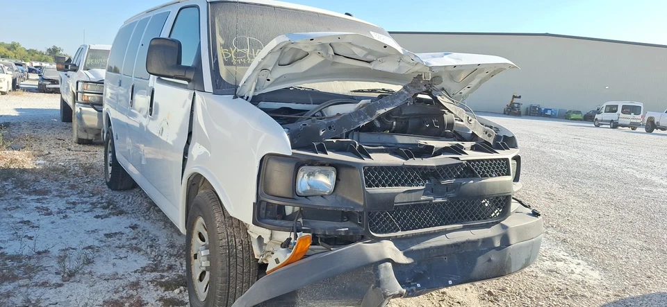 Chevrolet Express 1500 2011 furgoneta motor de 5,3 L fabricante de equipos originales 111 k millas (LKQ ~ 431240060) Foto 2 de 4