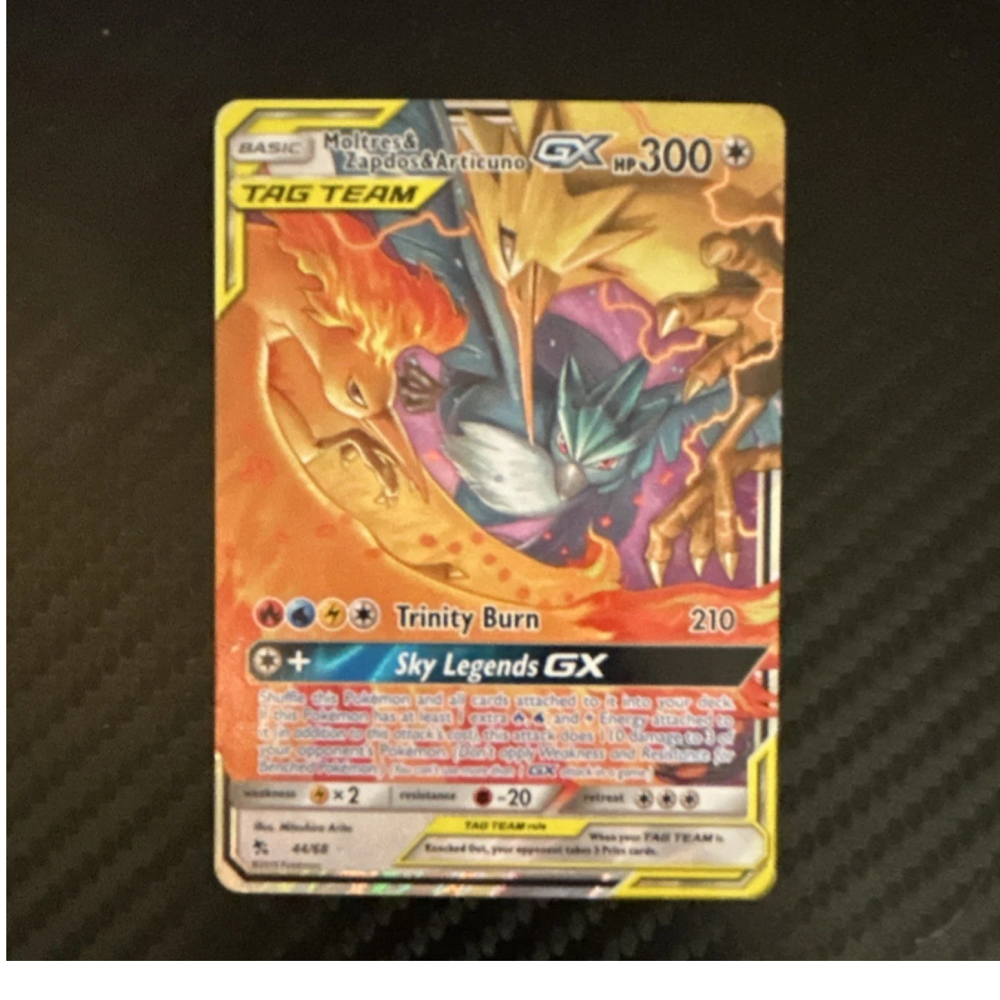 Pokémon TCG Moltres & Zapdos & Articuno GX 44/68 Hidden Fates TAG TEAM Holo
