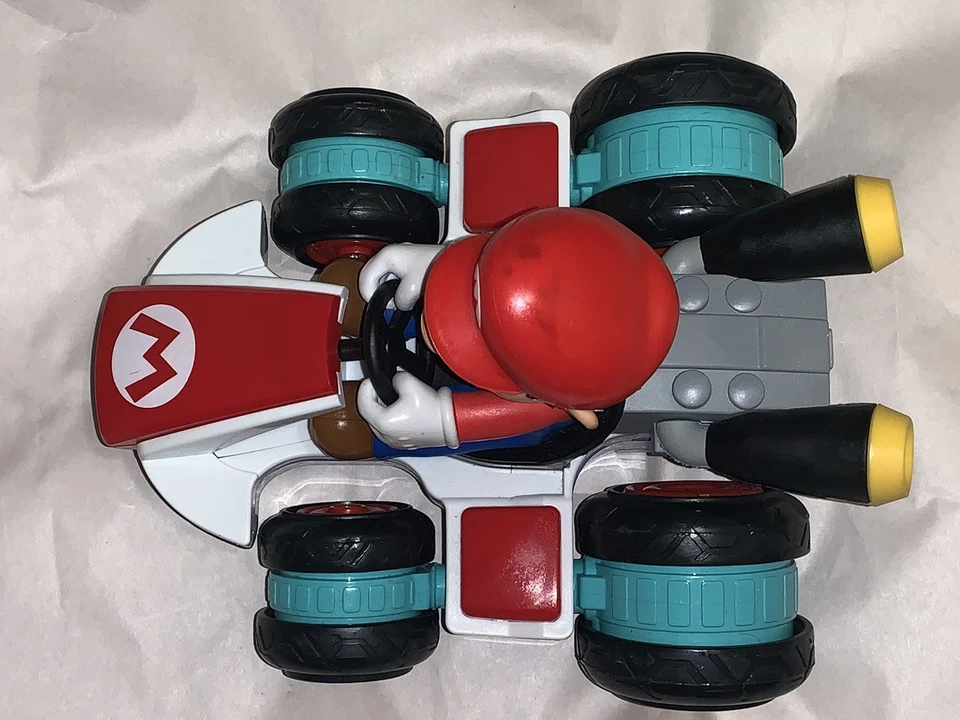 2016 Jakks Super Mario Kart 8 Nintendo Anti Gravity RC Racer CAR ONLY NO REMOTE - Image 3 of 4