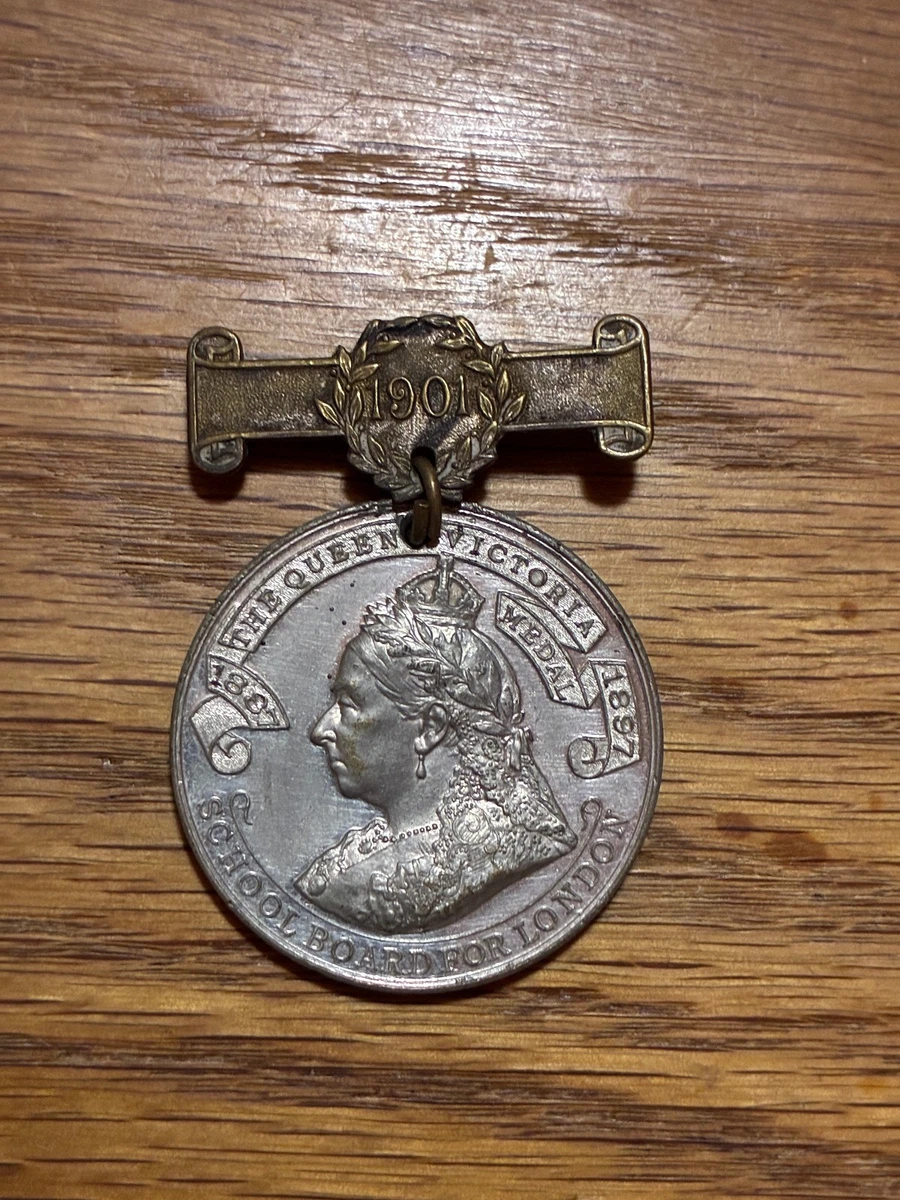 Victoria (1837-1901) Royal Medal Historical Royalty Collectibles