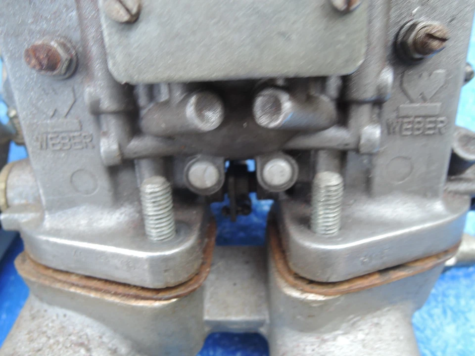 FIAT 124 Pair WEBER 40 IDF 80 Used CARBURETORS and INTAKE MANIFOLD Fiat 124 - Image 3 of 4