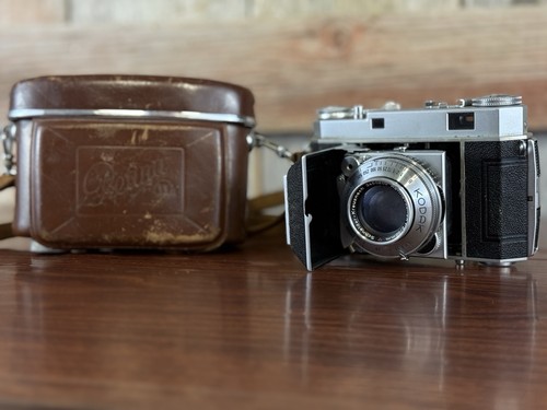 Kodak Retina IIa 35mm Rangefinder Camera Xenon 50mm F/2 w/ Leather Case UNTESTED