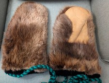 Ręcznie robione rękawice futrzane Alaska Eskimoski Beaver męskie duże używane dobry stan