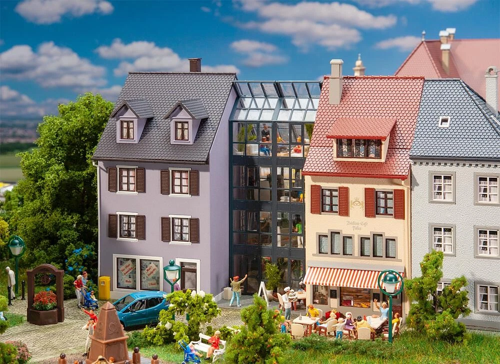 FALLER 130707 Row of small town houses 1:87 H0 Gauge # NEW in OVP #