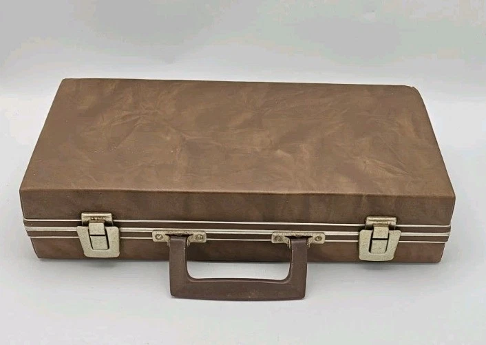 Lot of 21 Country Music Cassette Tapes + Case Really Good Titles Classic Vintage — 第 2/4 张图片