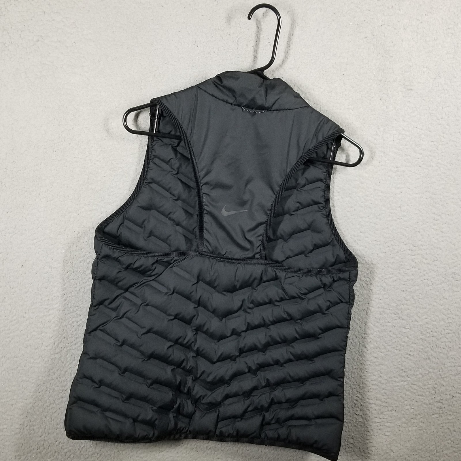 SACAI X NIKE Giubbotto Nike AeroLoft donna grande nero vestibilità standard CK5784 010 piumino running jacket