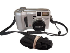 Minolta DiMAGE S404 4MP Digital Camera with 4x Optical Zoom