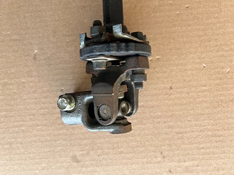 Columna de dirección Toyota Camry 1999-2001 eje intermedio OEM Foto 4 de 4