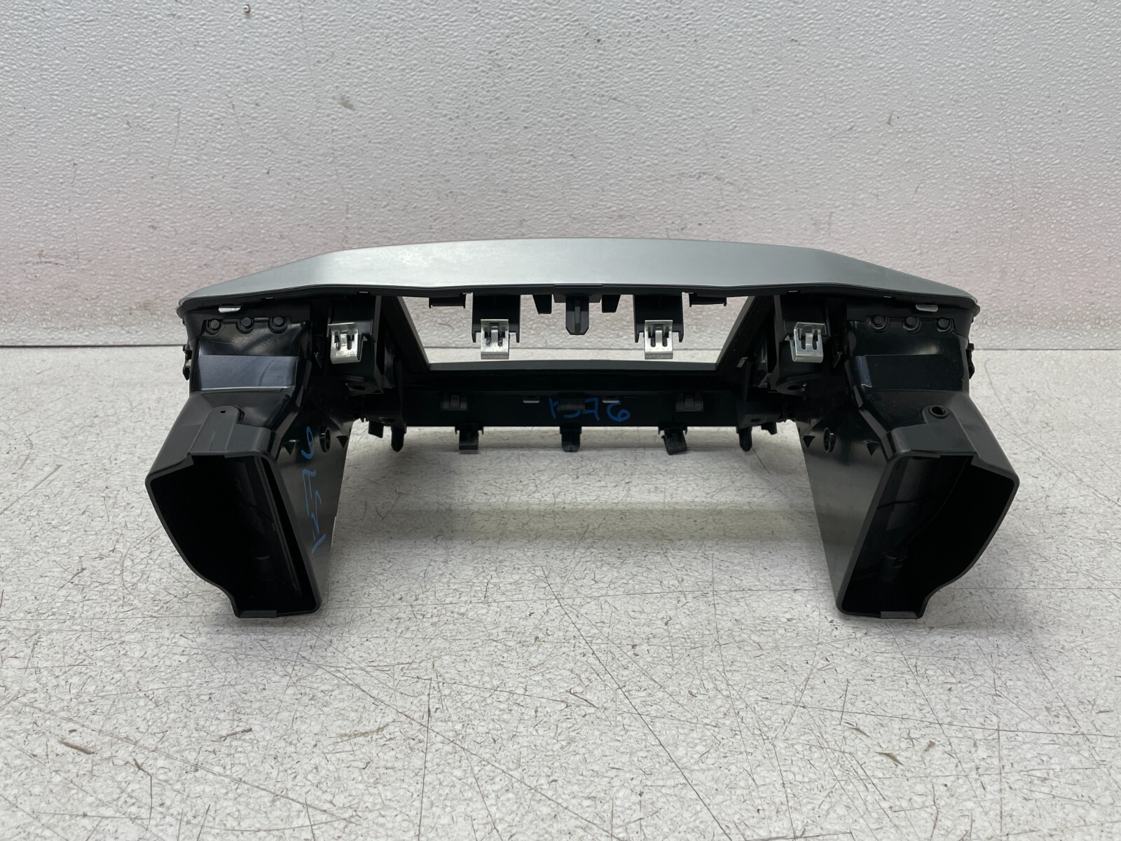 Maserati Ghibli 2014-2017 Center console