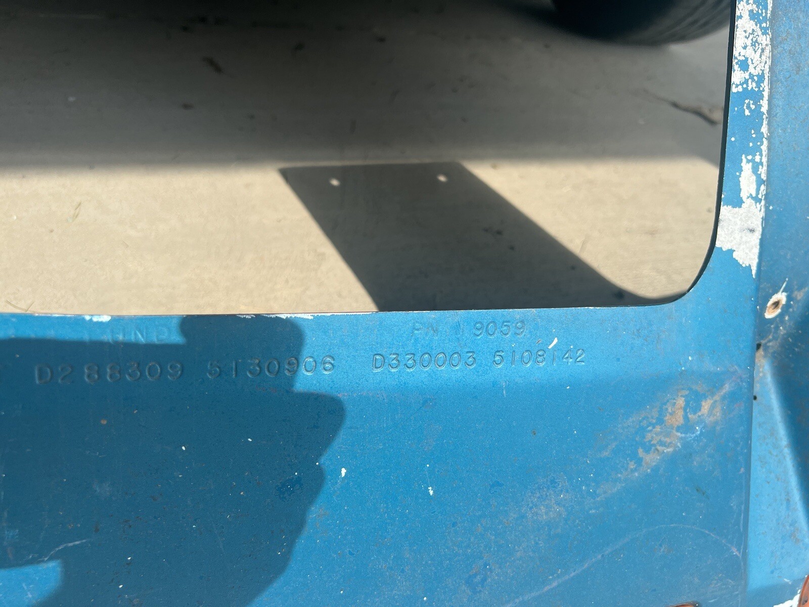 FORD F150 LIGHTED LUND CAB VISOR SUN VISOR MOON VISOR PART 19059 OEM