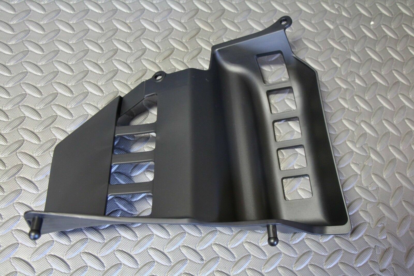 NEW Yamaha Heel Guard Nerf Bar Plastic Banshee 350cc 19872006 left