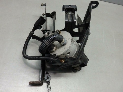 VW Passat 3B 2,3 AGZ ABS Hydraulikpumpe 8E0614175D