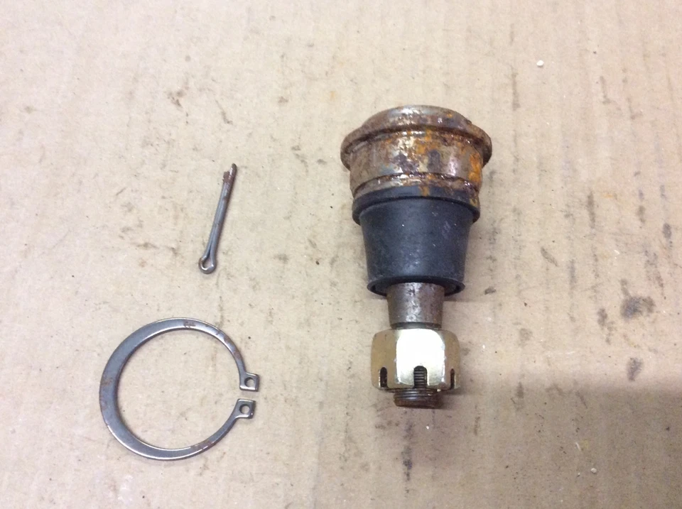 NUEVA NAPA 260-1425 Suspensión Rótula Delantera Inferior - Se Adapta a Nissan 90-99 Foto 3 de 4