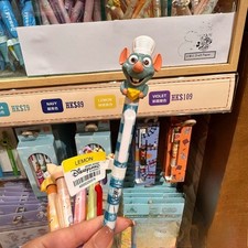 Bolígrafo muñeca de dibujos animados Ratatouille Little Mouse genuino Disney 2026